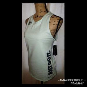 THE NIKE TEE DRY- FIT TANK